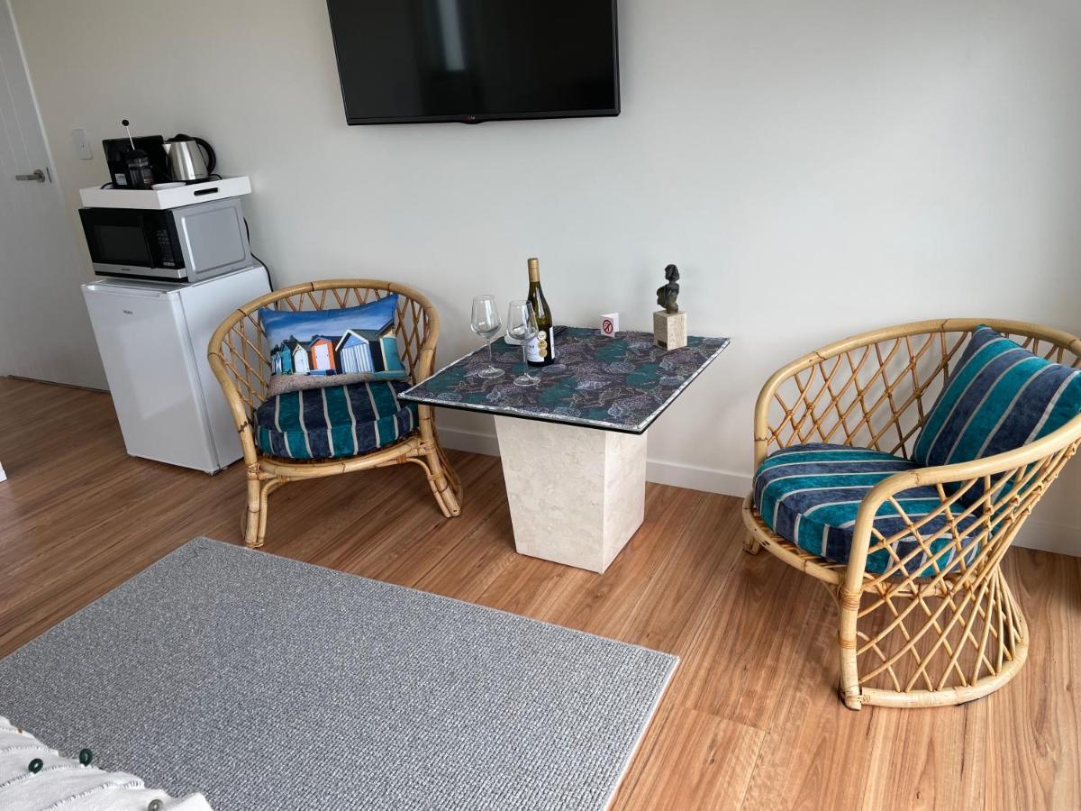 Atahu Bed & Breakfast Porirua Ngoại thất bức ảnh
